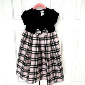Holiday! Beautiful Girls black crush velvet with light pink & white plaid dress